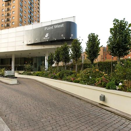 Point West Apartments Londra Dış mekan fotoğraf