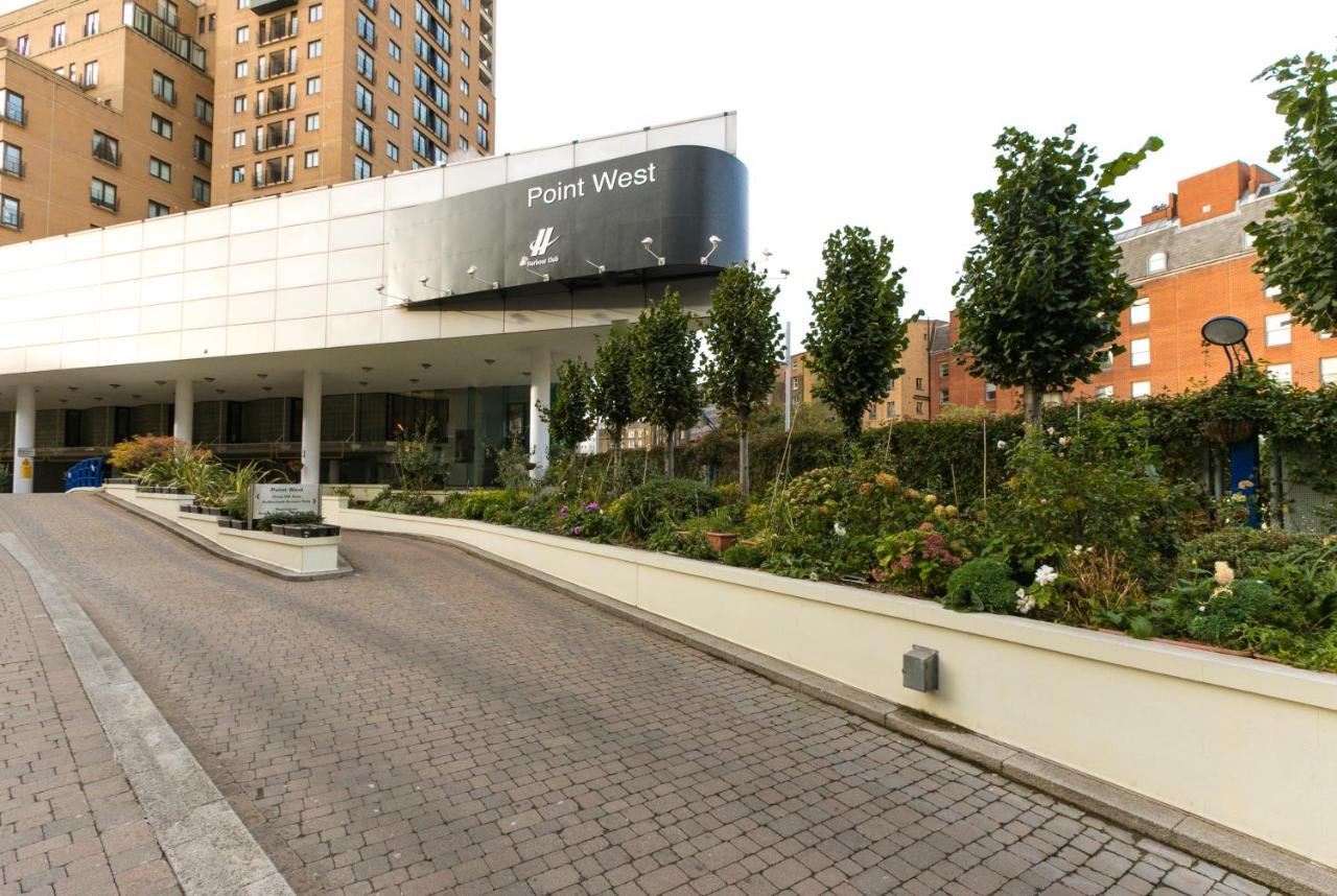Point West Apartments Londra Dış mekan fotoğraf