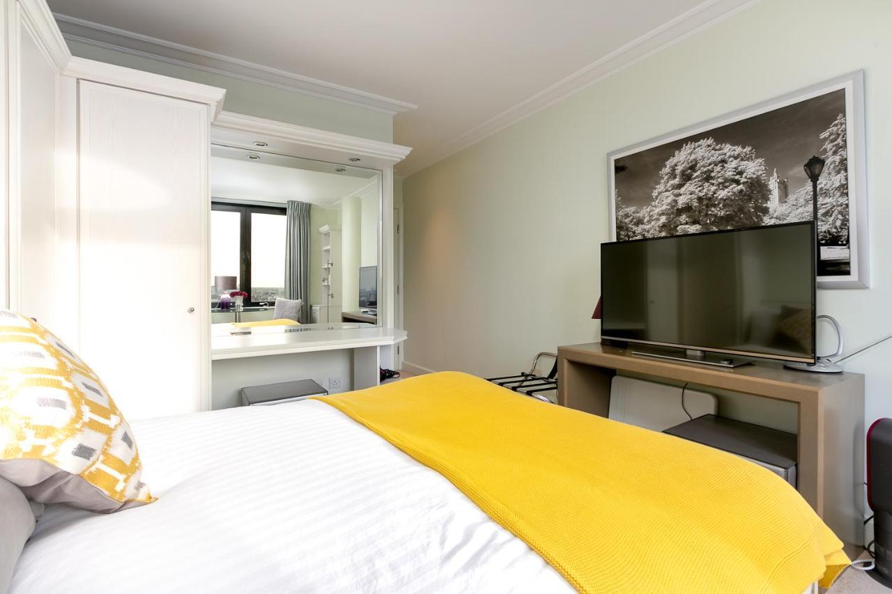 Point West Apartments Londra Dış mekan fotoğraf