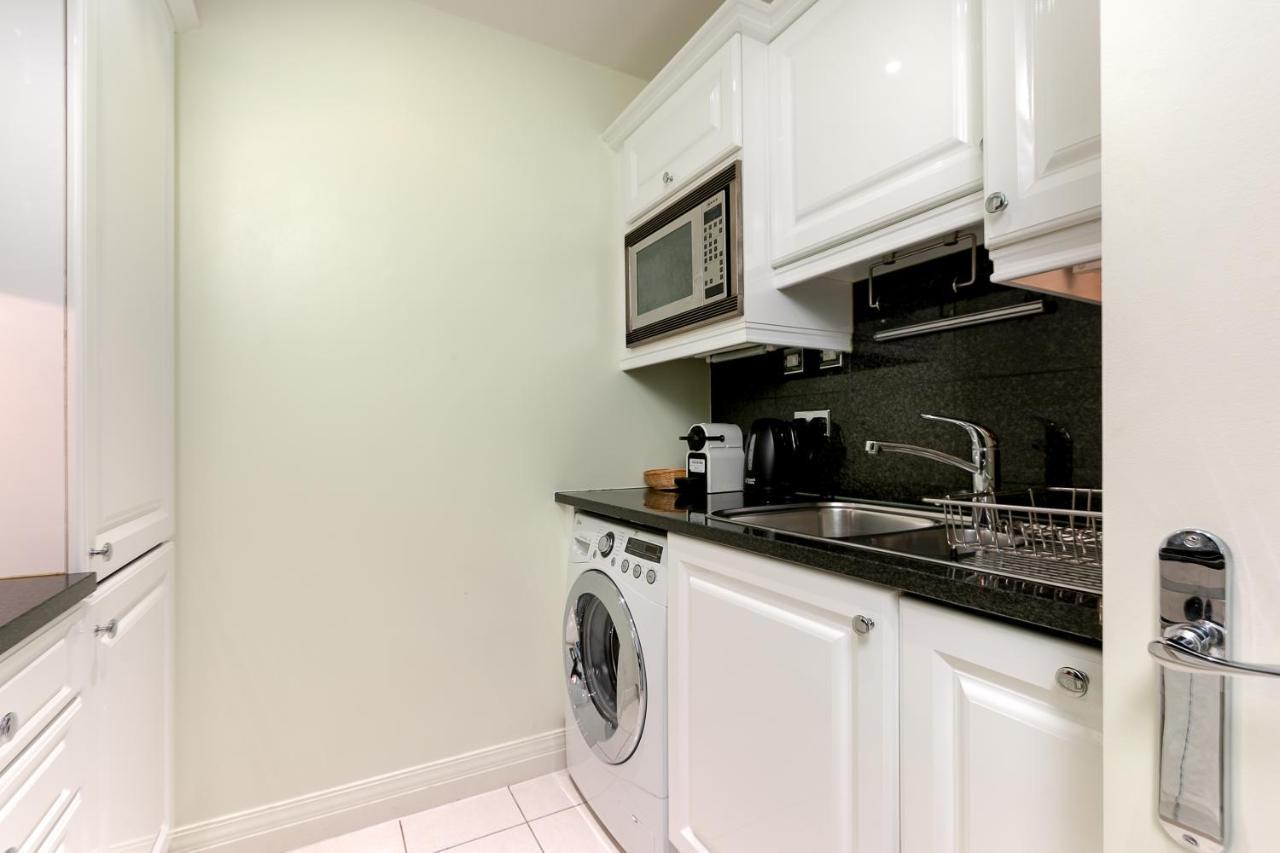 Point West Apartments Londra Dış mekan fotoğraf