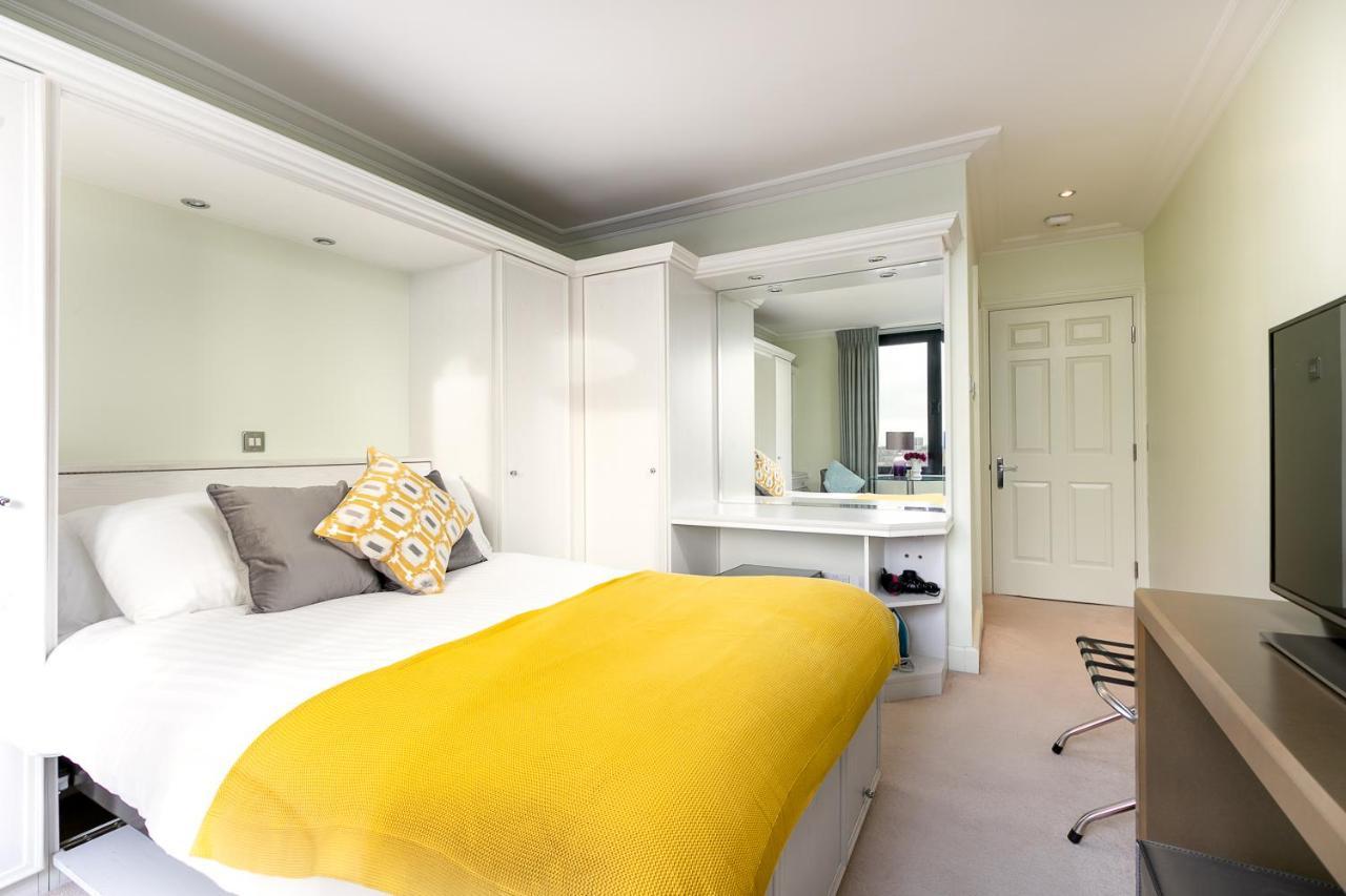 Point West Apartments Londra Dış mekan fotoğraf