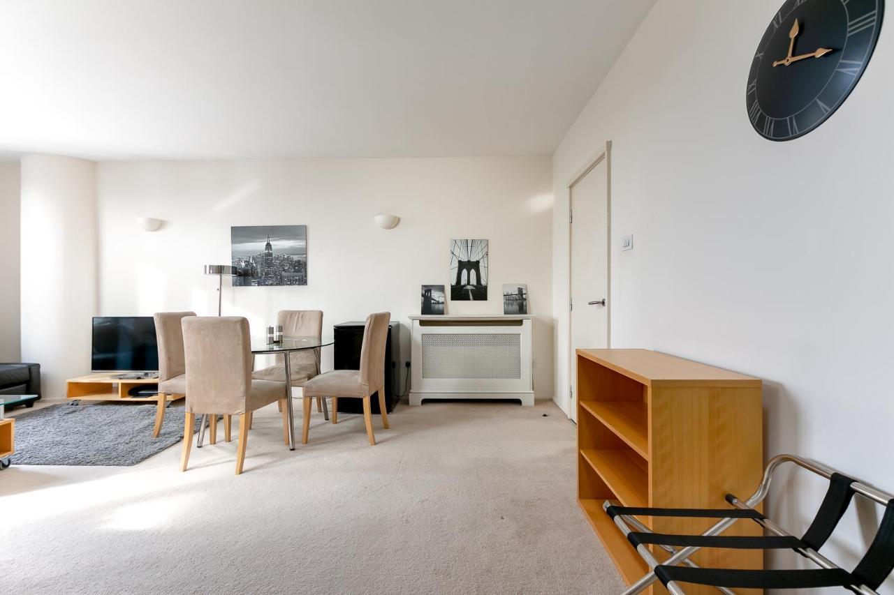 Point West Apartments Londra Dış mekan fotoğraf